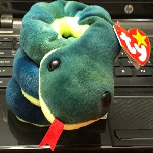 TY Beanie Baby “HISSY”